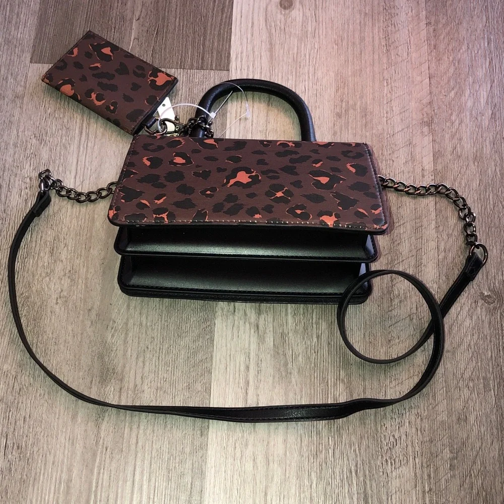 Betsey Johnson brown orange